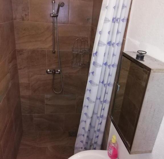 غرفة قياسية فردية, Toscan Panzió