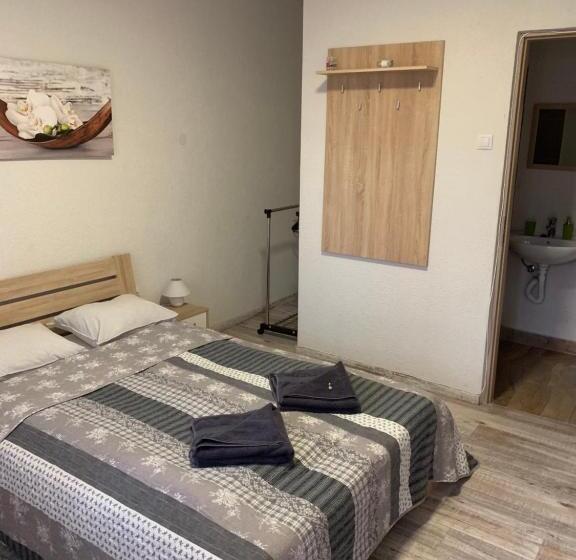 غرفة سوبيريور, Toscan Panzió