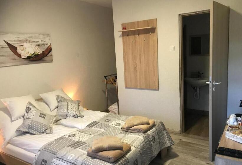 غرفة سوبيريور, Toscan Panzió