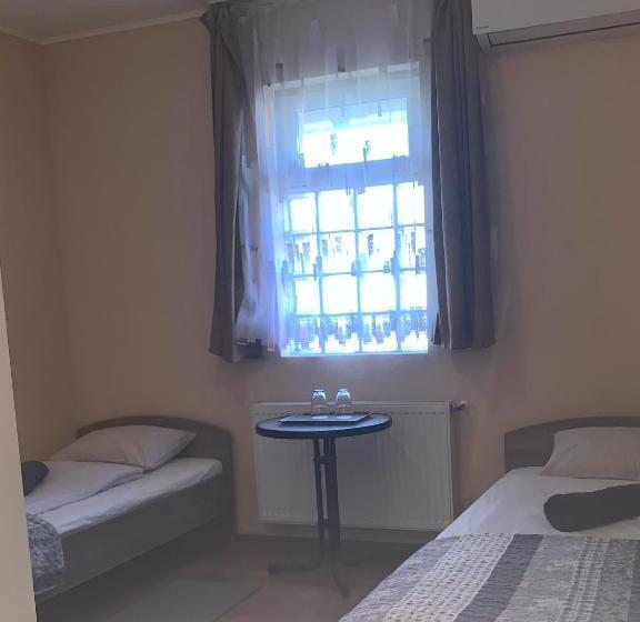 غرفة ديلوكس, Toscan Panzió