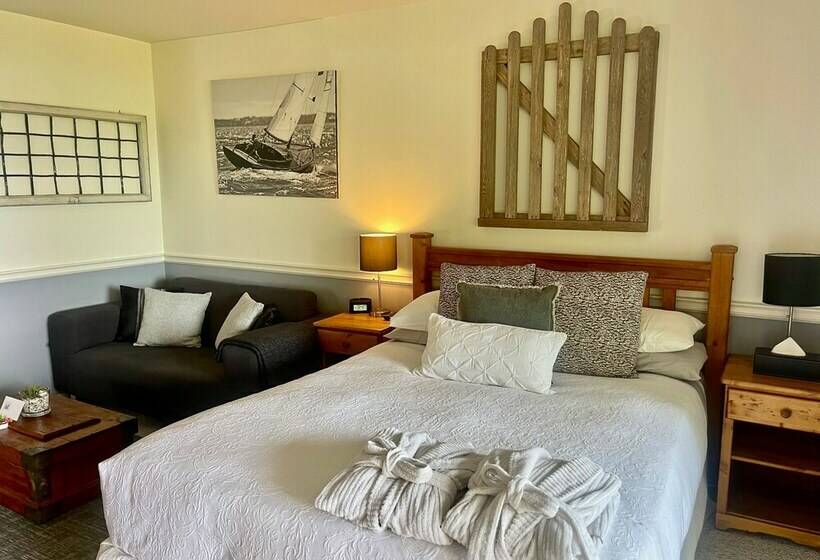 带海景的带双人床的标准间, Quarrystone House B&b