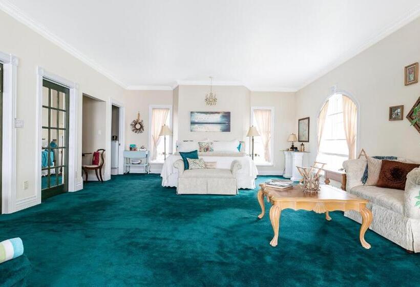 带大床的标准间, Greystone On Golden Lake