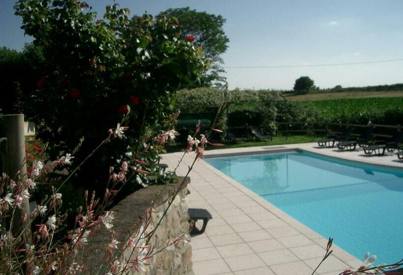 דירת חדר, B&b Borgo Tre Case