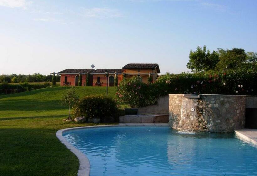 דירת חדר, B&b Borgo Tre Case