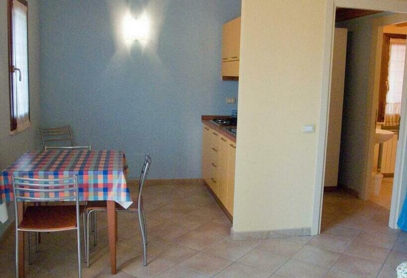 דירת חדר, B&b Borgo Tre Case