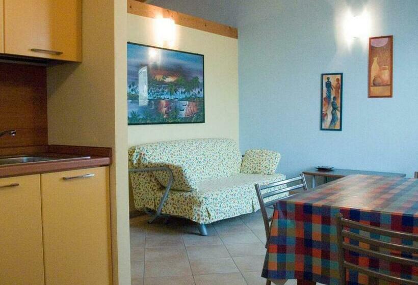 דירת חדר, B&b Borgo Tre Case