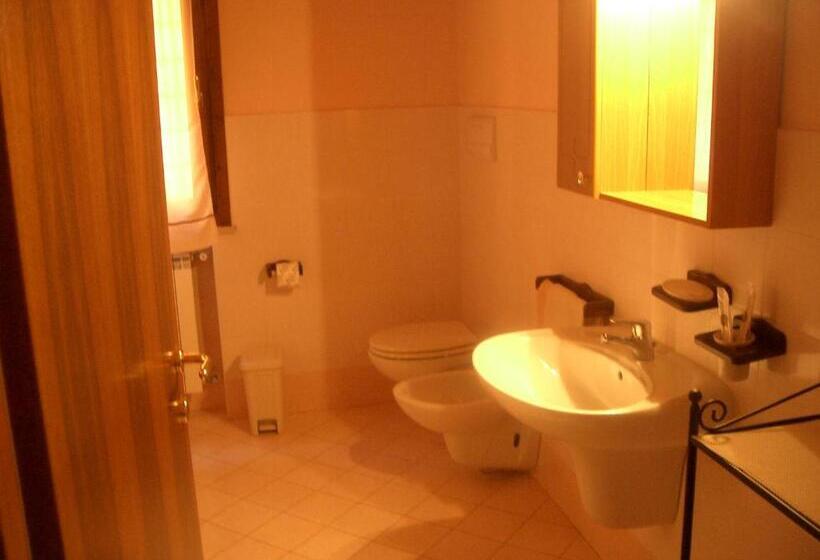 דירת חדר, B&b Borgo Tre Case