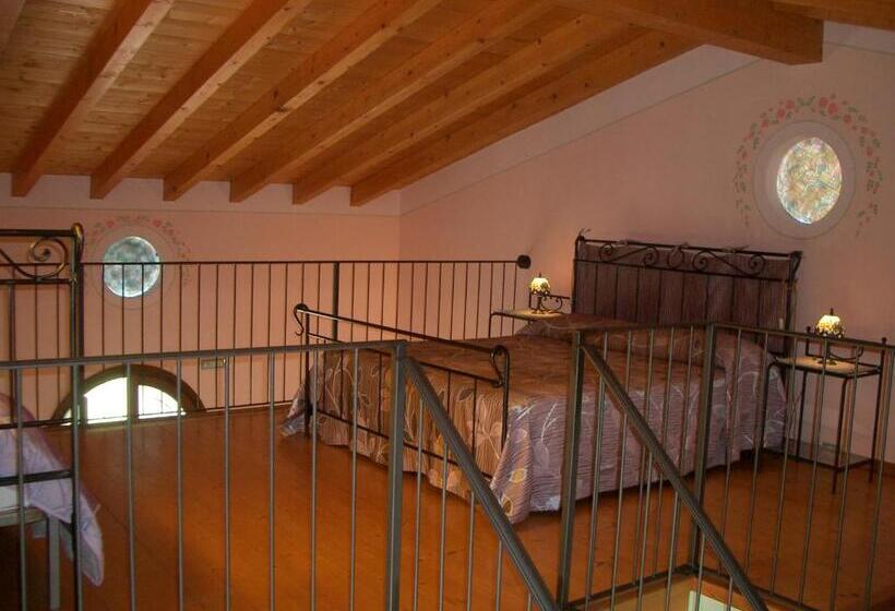 דירת חדר, B&b Borgo Tre Case