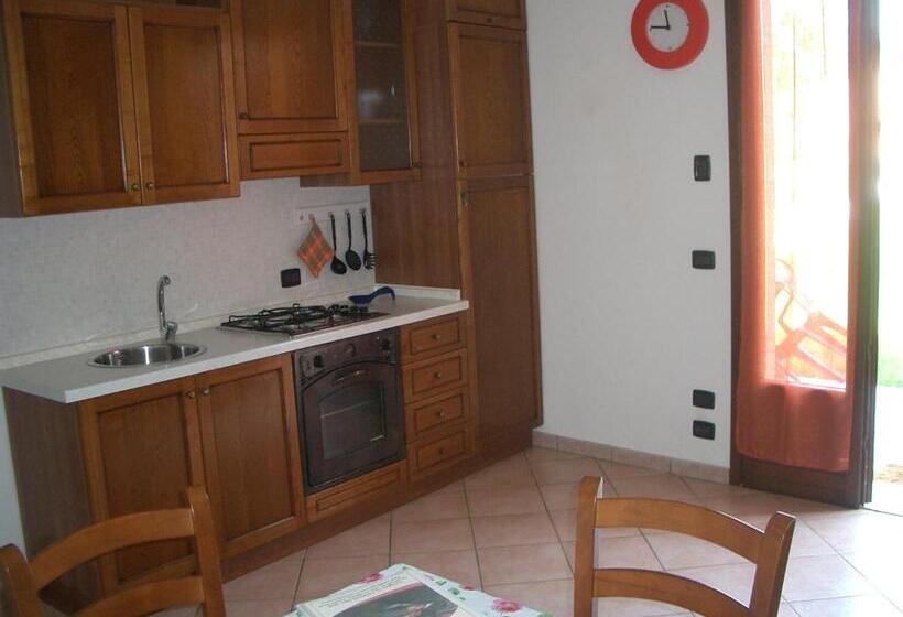 דירת חדר, B&b Borgo Tre Case