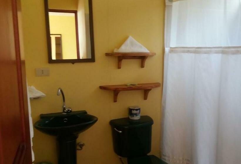 غرفة قياسية رباعية مزودة بشُرفة, La Princesa