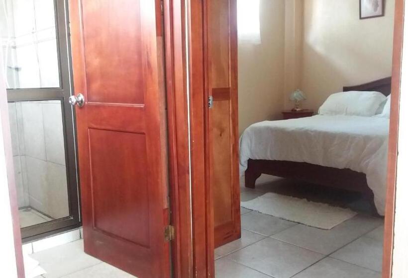 شقة غرفة واحدة, La Princesa