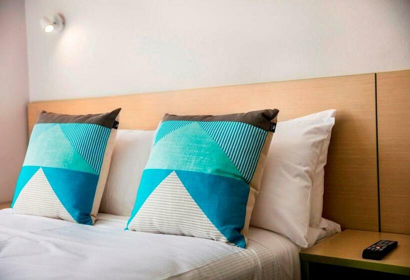 إستوديو قياسى, Nightcap At Caringbah