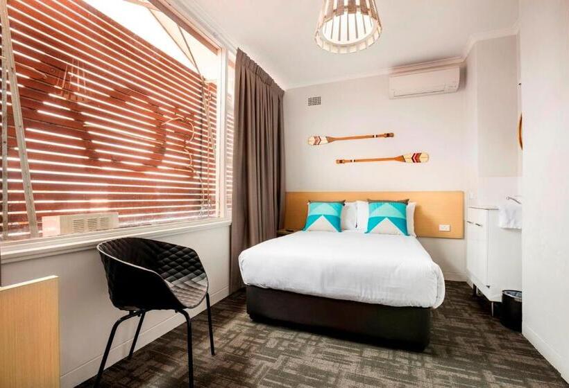 إستوديو قياسى, Nightcap At Caringbah