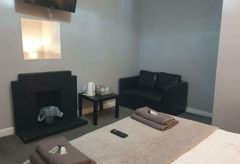 带大床的豪华间, The Coastal Inn Outbuilding