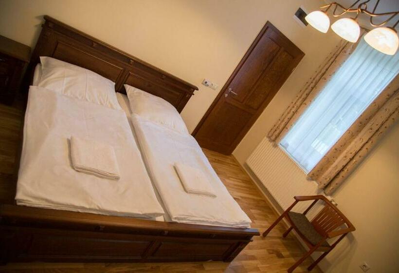 Номер Deluxe, Althaus Vendégház