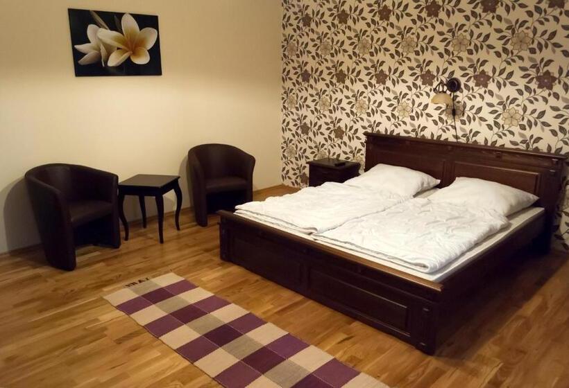 Четырехместный Номер Deluxe, Althaus Vendégház