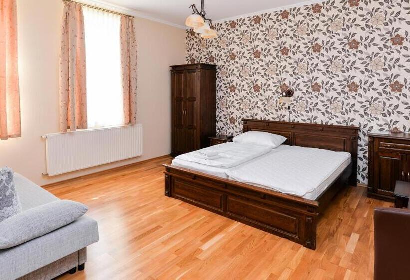 Четырехместный Номер Deluxe, Althaus Vendégház