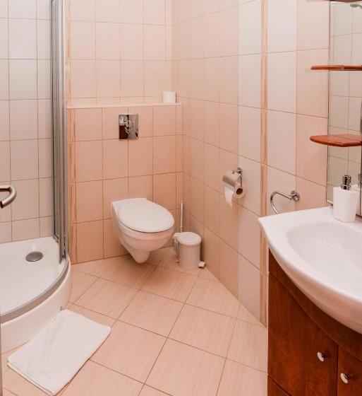 Семейный Номер Deluxe, Althaus Vendégház