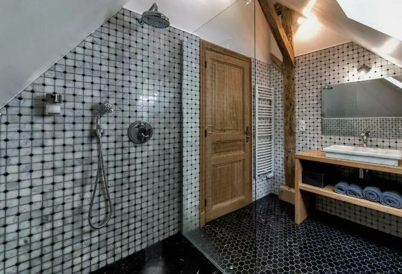 デラックストリプルルーム, La Grange De Léonie, Chambres D Hôtes Avec Piscine Et Spa