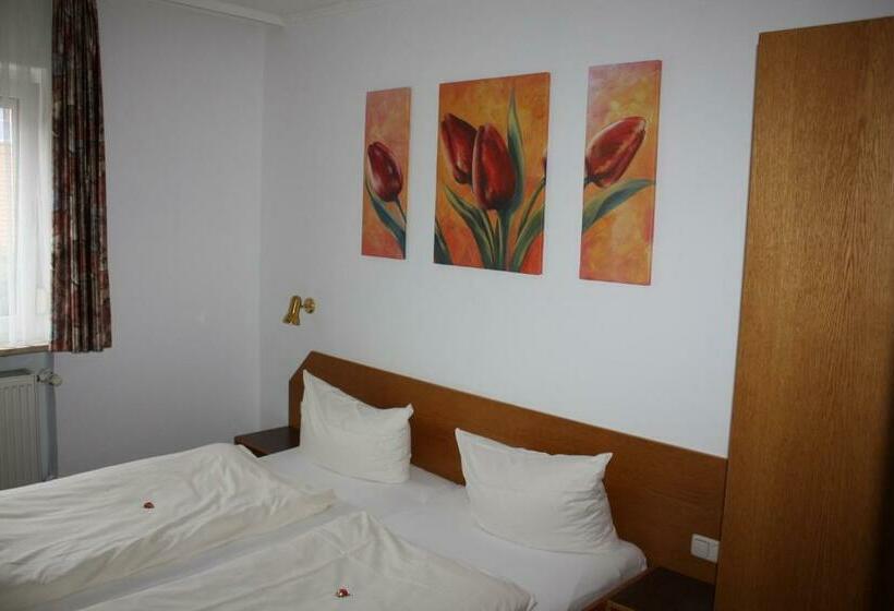 이코노미 룸, Schwarzer Adler   Hotel Garni