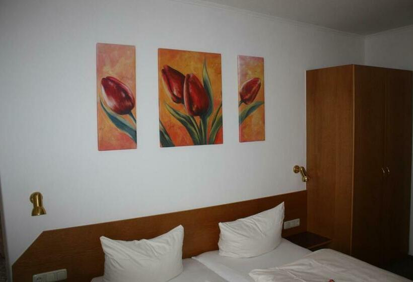 이코노미 룸, Schwarzer Adler   Hotel Garni