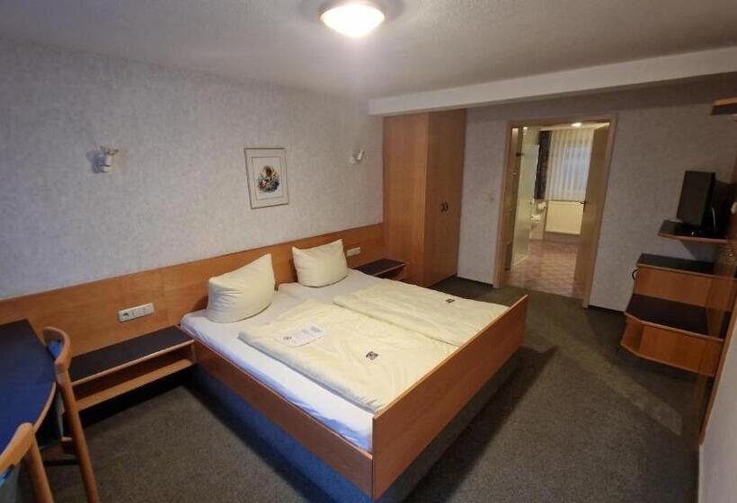 이코노미 룸, Schwarzer Adler   Hotel Garni