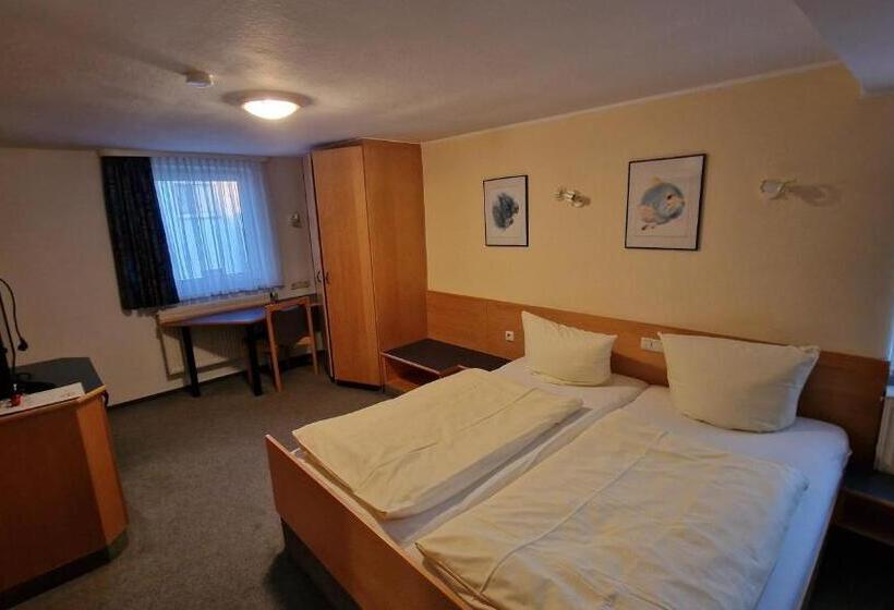 이코노미 룸, Schwarzer Adler   Hotel Garni