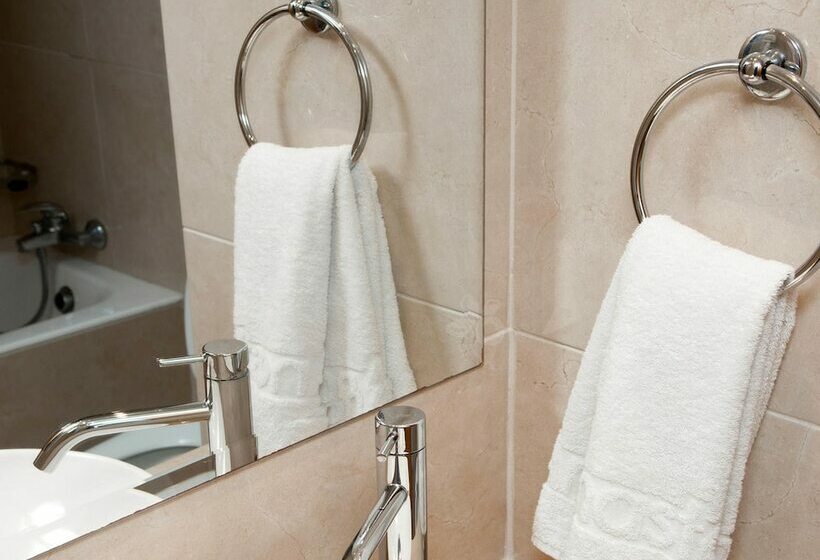 غرفة قياسية إطلالة جانبية علي البحر, Anastasia Beach Hotel