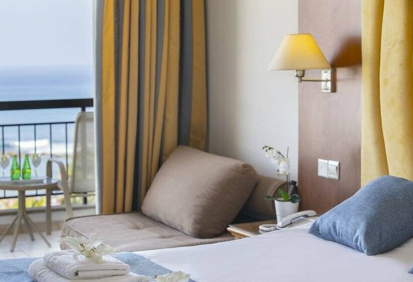 패밀리 룸, Anastasia Beach Hotel