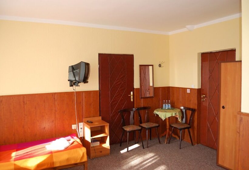 غرفة قياسية ثلاثية, Bona