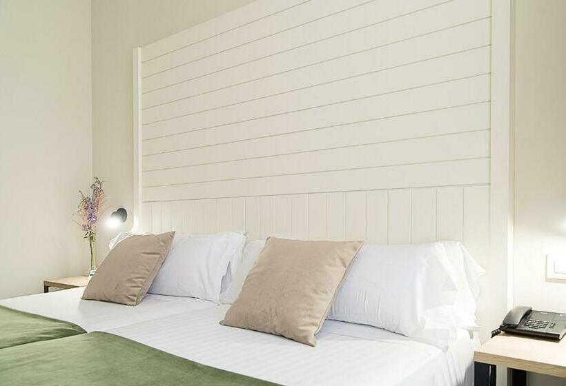 غرفة سوبيريور, Dwo Valencia