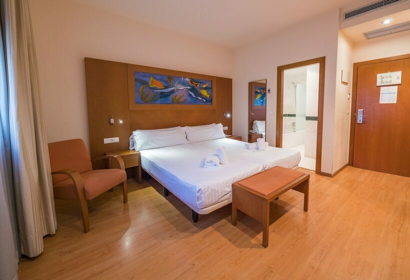 غرفة قياسية, Dwo Valencia