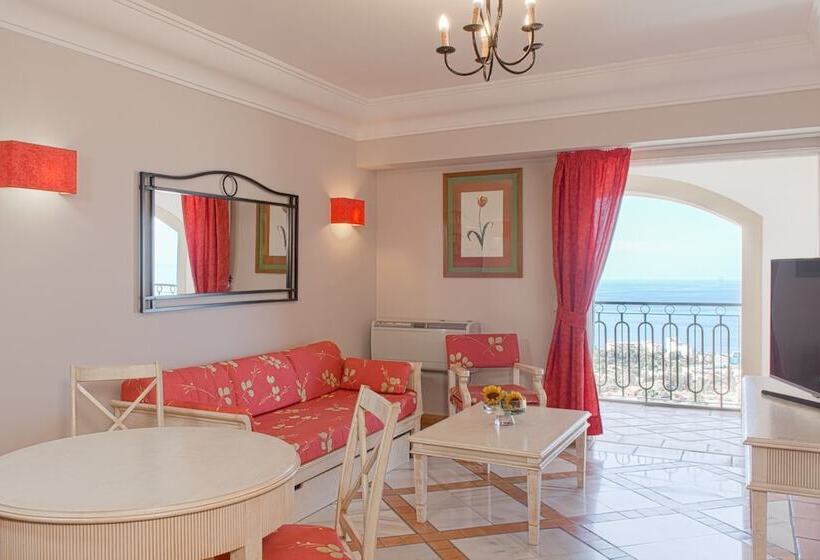 オーシャンビュースイート, Las Águilas, Affiliated by Meliá