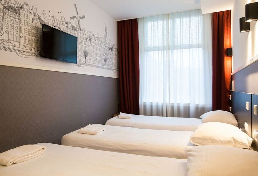 غرفة قياسية ثلاثية, Manofa