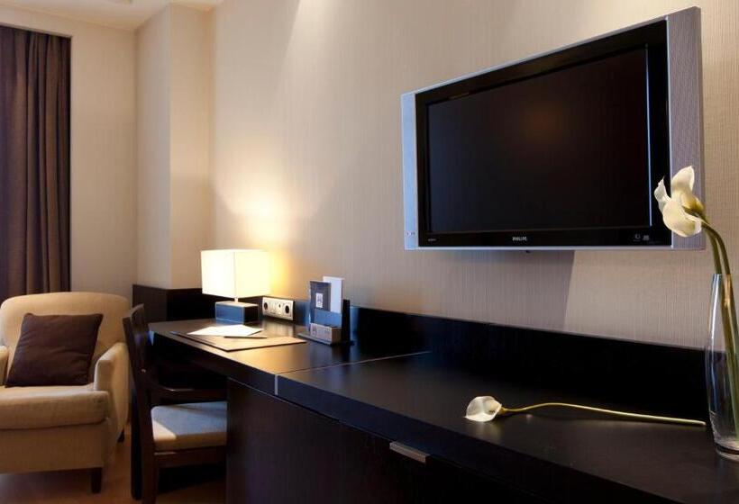 اتاق استاندارد, Nelva