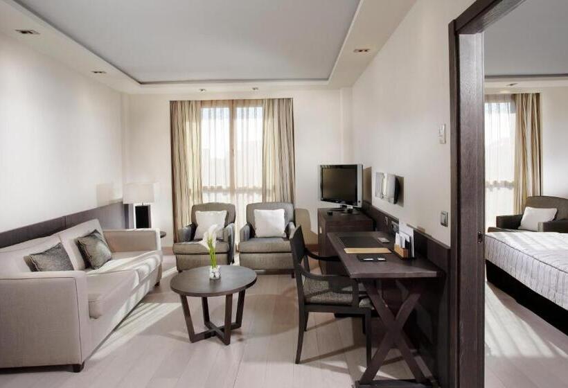 سوییت جونیور, Nelva