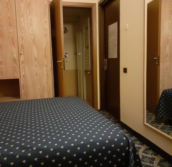 חדר סופריור, Polo