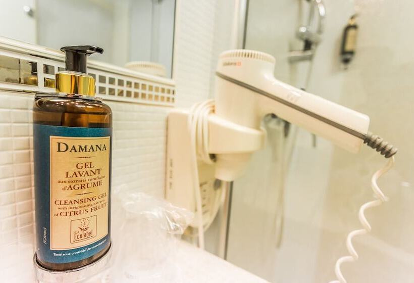 اتاق استاندارد یک نفره, Set