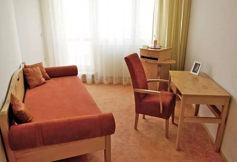سوییت جونیور, Set