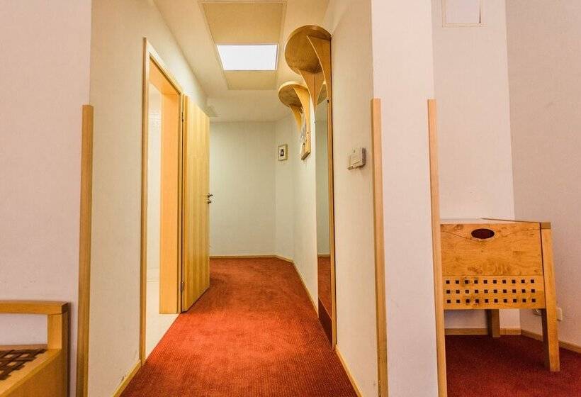 سوییت جونیور, Set