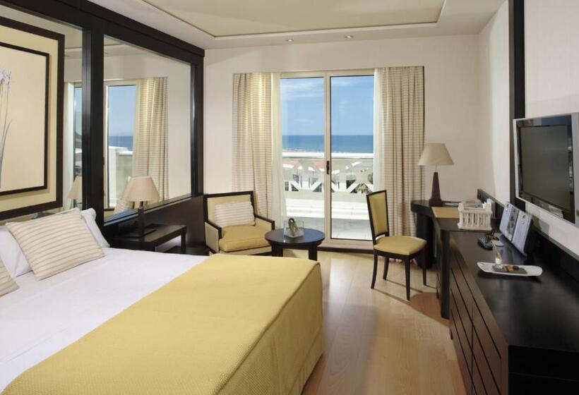 غرفة إدارية مطلة على البحر, Las Arenas Balneario Resort