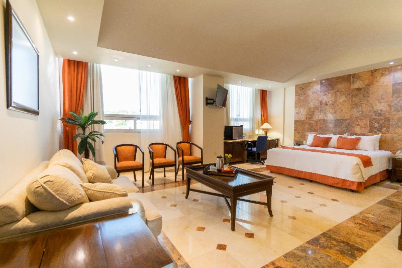 트리플 클래식 룸, Las Arenas Balneario Resort