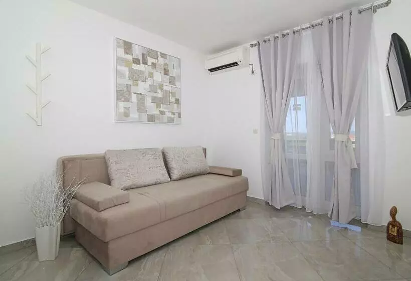 آپارتمان 1 خوابه با تراس, Villa Antea Apartments