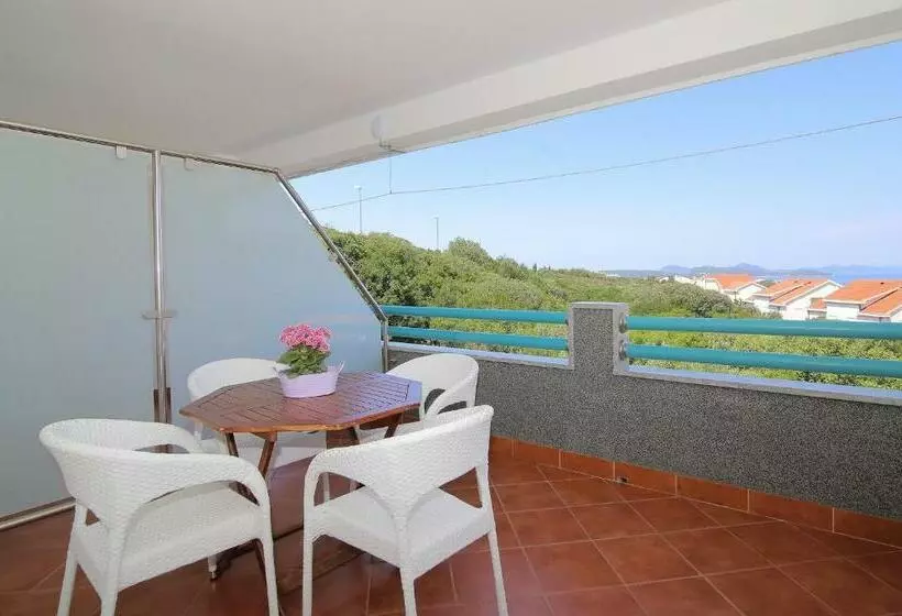 آپارتمان 1 خوابه با تراس, Villa Antea Apartments