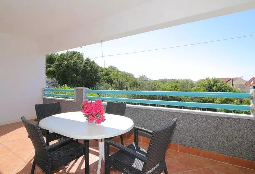 آپارتمان 1 خوابه با تراس, Villa Antea Apartments