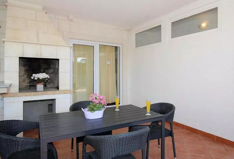 آپارتمان لوکس 2 خوابه, Villa Antea Apartments