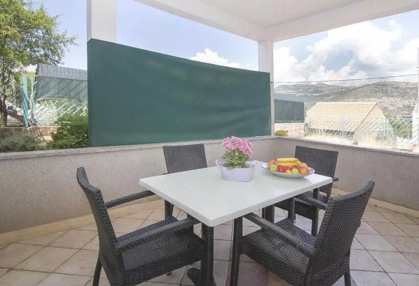 آپارتمان لوکس 1 خوابه, Villa Antea Apartments