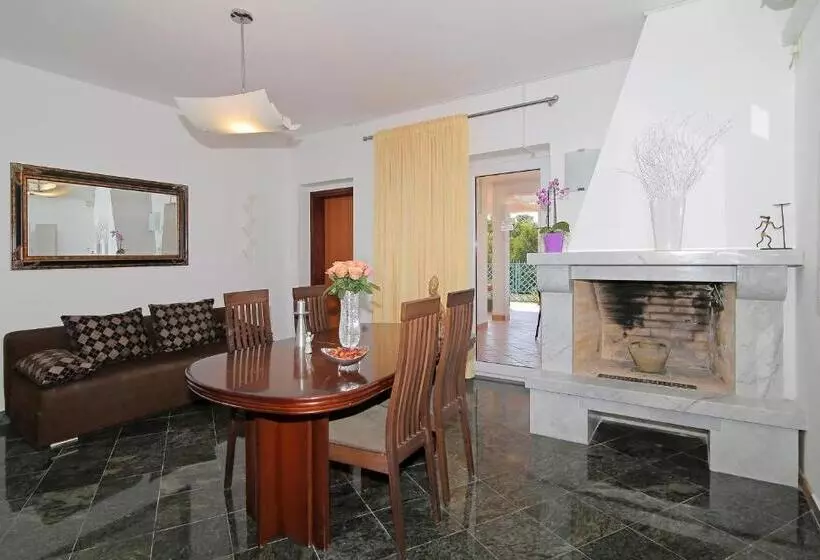آپارتمان لوکس 2 خوابه, Villa Antea Apartments
