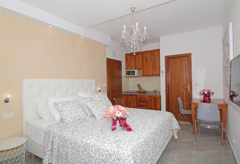 Студио Стандарт с Террасой, Villa Antea Apartments