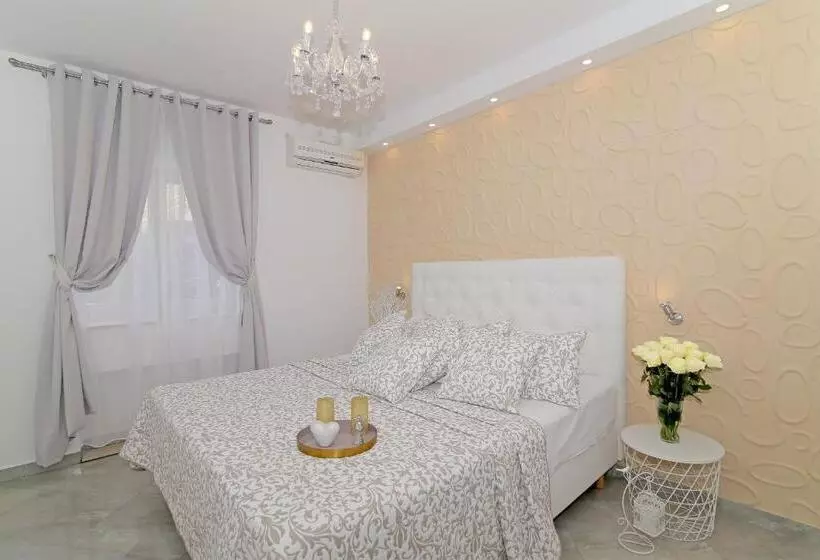 آپارتمان لوکس 1 خوابه, Villa Antea Apartments